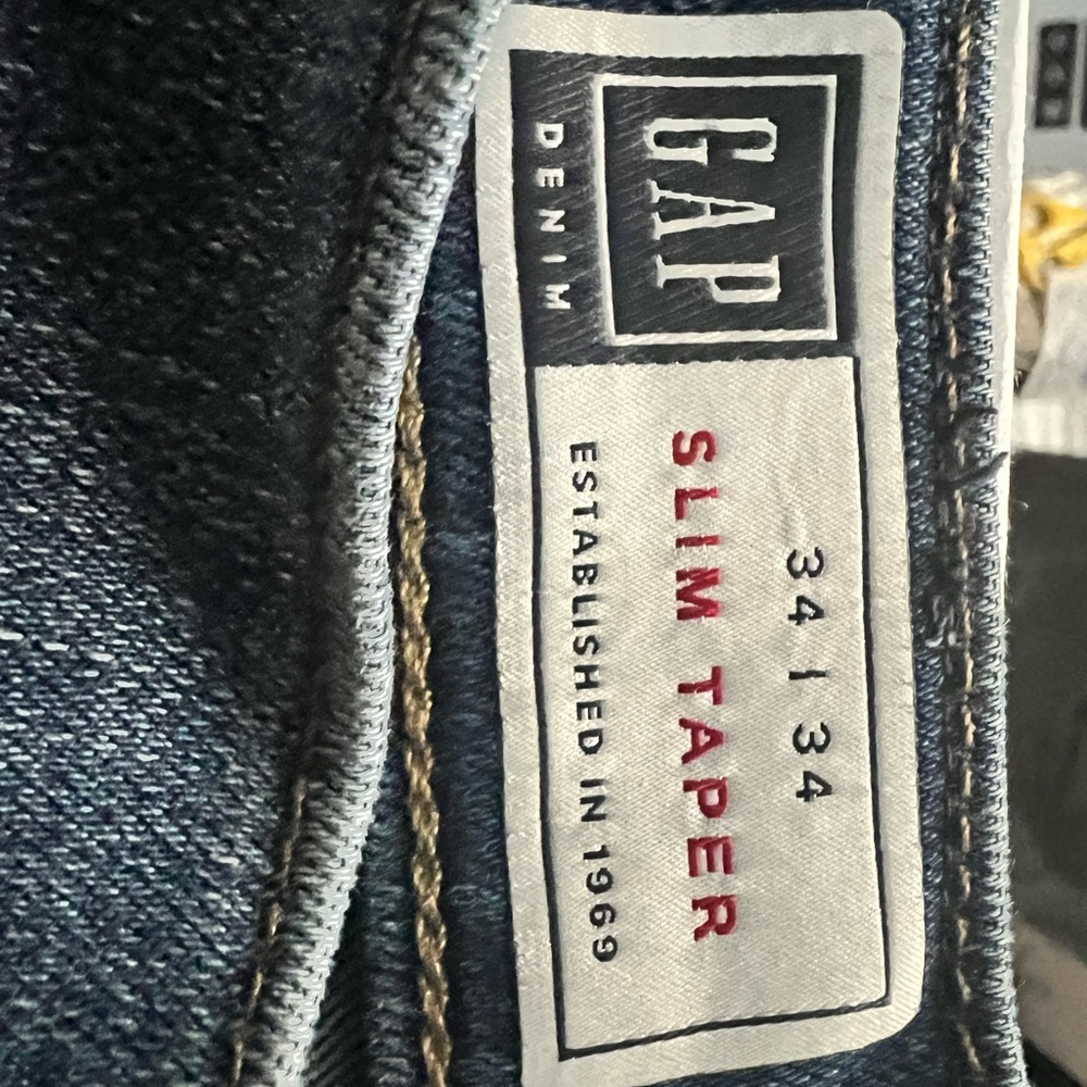 GAP MENS SLIM TAPER SOFT WEAR 34 x 34